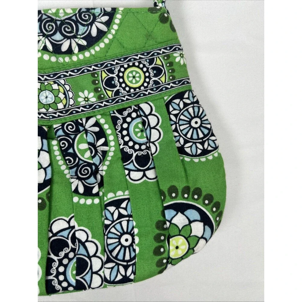 Vera Bradley Retired Hannah Handbag in Cupcakes Green Blue Pleated Small